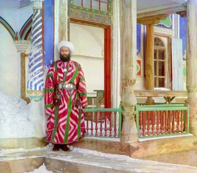 Bukharan emiraatin ministeri juhlapukussa, n. 1910 (kuva)