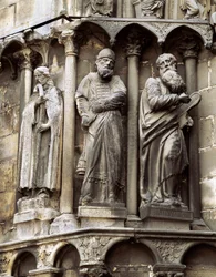 Veistos Santa Maria de Burgosin katedraalista 1221-1568, Espanja. Sarmentalin portti