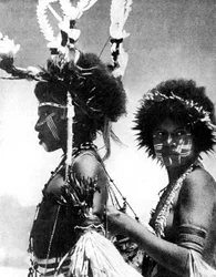 Painted Warriors, Papua, Uusi-Guinea, 1936.