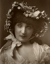 Miss Mulholland, näyttelijä, 1884