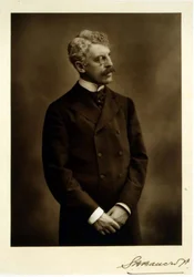 Sir Squire Bancroft (1841-1926), näyttelijä ja teatterijohtaja, muotokuva (m/w valokuva)