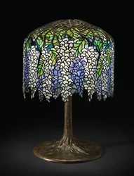 Wisteria-pöytävalaisin, noin 1910