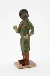 Groom, n. 700-750 (keramiikka lyijy-silikaattilasituksella ja maalatuilla yksityiskohdilla)
