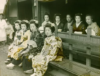 Geishan muotokuva Japanissa noin 1900 - 1915 (valokuvaus) (valokuvaus)