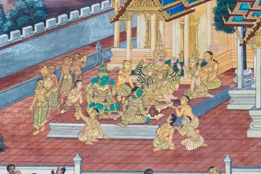 Seinämaalaus, joka kuvaa kohtauksia Ramayanasta Wat Phra Kaeossa, Kuninkaallisesta palatsista, Bangkokista, Thaimaasta