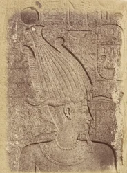 Lähikuva veistoksesta (pään profiili), Karnak)