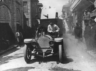 Nuorten turkkilaisten panssaroitu auto, 1909