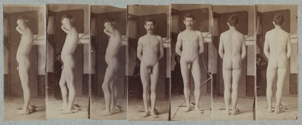 Valokuvia seisovasta miespuolisesta alastonmallista Joseph Smithistä, n. 1883.