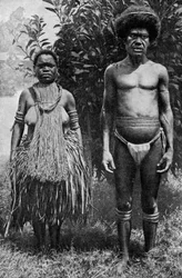 Suru kuolleiden puolesta hamppuriimuilla, Uusi-Guinea, 1922