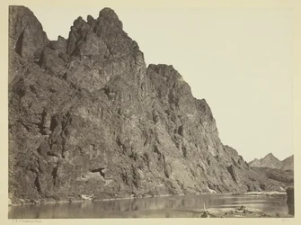Jyrkänne vastapäätä Big Hornin leiriä, Black Cañon, Coloradojoki