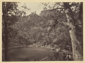 Näkymä Apache-järvelle, Sierra Blanca Range, Arizona