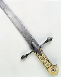 Sapeli (rautaa ja luuta)