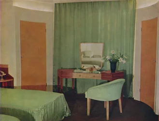Makuuhuone Portland Placen talossa, jonka on suunnitellut Ian Henderson & Co. Lontoosta, 1935