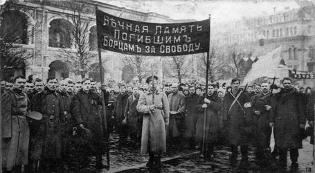 Helmikuun vallankumouksen uhrien suruseremonia, Venäjä, 1917.