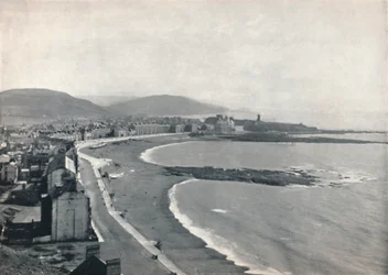 Aberystwyth - Näkymä lahdelle, jossa näkyy linna ja yliopistollinen korkeakoulu, 1895