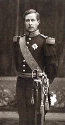 Albert I 1875-1934, belgialaisten kuningas vuodesta 1909, sotilasunivormussa