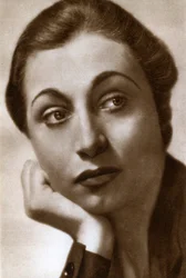 Aline MacMahon, yhdysvaltalainen näyttelijä, 1933