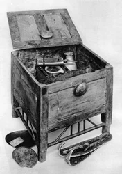 Muinainen egyptiläinen puinen wc-laukku, 1936