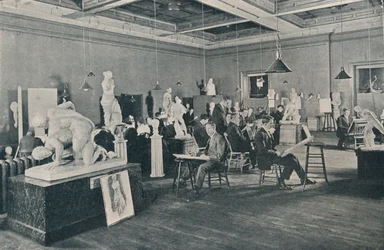 Antiikki- ja elämäkurssit Ontarion taidekorkeakoulussa Torontossa, 1913