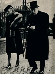 Duke of Connaughtsin hautajaisissa tammikuussa 1942, 1945.