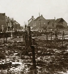 Piikkilanka, Nieuwkapelle, Flanderi, Belgia, c1914-c1918