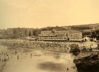 Biarritz - Casino Municipal ja Grande Plage, vuodelta 1930.