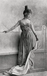 Cecile Sorel, ranskalainen näyttelijä, 1893