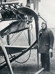 Churchill kiinnostui lentokoneista ja näki suurimmat mahdollisuudet, 1914, 1945