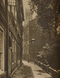 Cliffords Inn: Chanceryn vanhin ja yksi tärkeimmistä majataloista, vuodelta 1935.