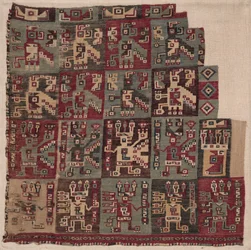 Kulmafragmentti, luultavasti tunikasta, 700-1100 jKr.