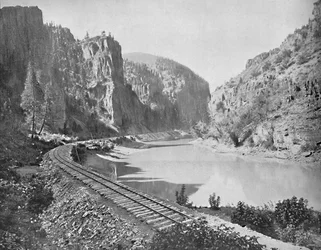 Echo Cliffs, Canyon of the Grand River, Colorado, 1897.