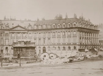 Pudonnut pylväs, Place Vendome, Pariisi, 1871