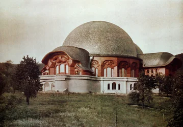 Ensimmäinen Goetheanum, etunäkymä etelästä, Dornach, Sveitsi, 1922
