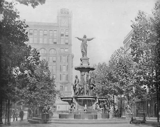 Fountain Square, Cincinnati, Ohio, 1897.