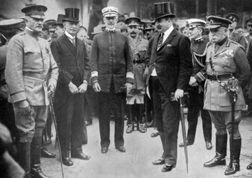Kenraali Pershing saapuu Liverpooliin, 8. kesäkuuta 1917, vuonna 1920
