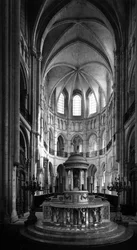 Goottilainen taide: näkymä Cathedrale Notre Dame de Noyonin kuorolle (1100-1200-luku). (Oise)