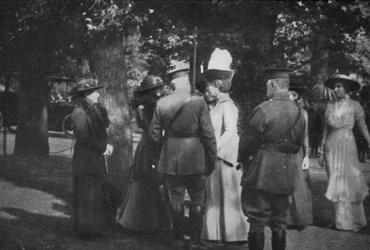 H.M. Kuningatar Maria 25. elokuuta 1915 1939 pidetyn vihkimisen jälkeen