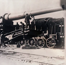 Raskas tykistö junassa, c1914-c1918