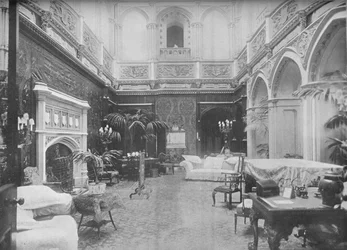 Highclere Castle, Hampshire - Carnarvonin jaarli, 1910