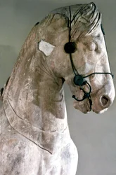 Hevonen, Halikarnassoksen mausoleumin Quadriga, 350 eaa