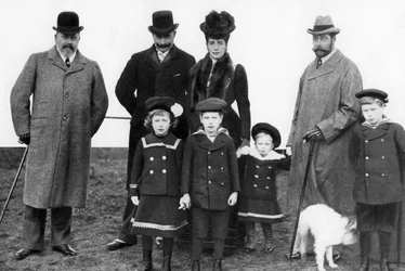 Kuningas Edward, keisari, kuningatar Alexandra ja kuningas George, vuodelta 1903 1935