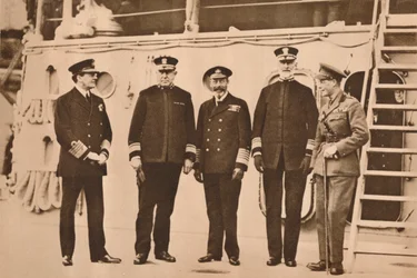 Kuningas Yrjö V vierailee laivastossa marraskuussa 1917 1935