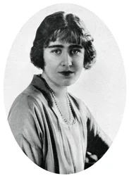 Lady Elizabeth Bowes-Lyon vuonna 1923, 1937