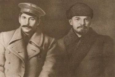 Lenin ja Stalin, maaliskuu 1919, 1939.