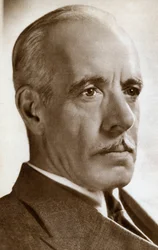Lewis Stone, yhdysvaltalainen näyttelijä, 1933