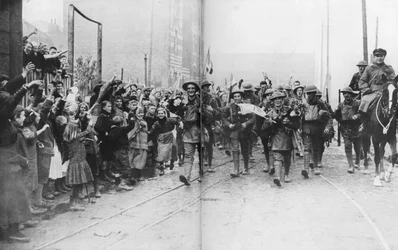 Britit vapauttavat Lillen Ranskassa 17. lokakuuta 1918