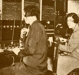 Lontoon ja New Yorkin puhelinpalvelu, 1930.