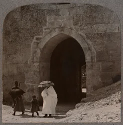 Mahommedan-naiset saapuvat Jerusalemiin Herodeksen portin kautta, 1900