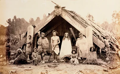 Maoriperhe, Uusi-Seelanti, 1880-luku