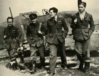 73-lentueen jäseniä 1939-1940, 1941.